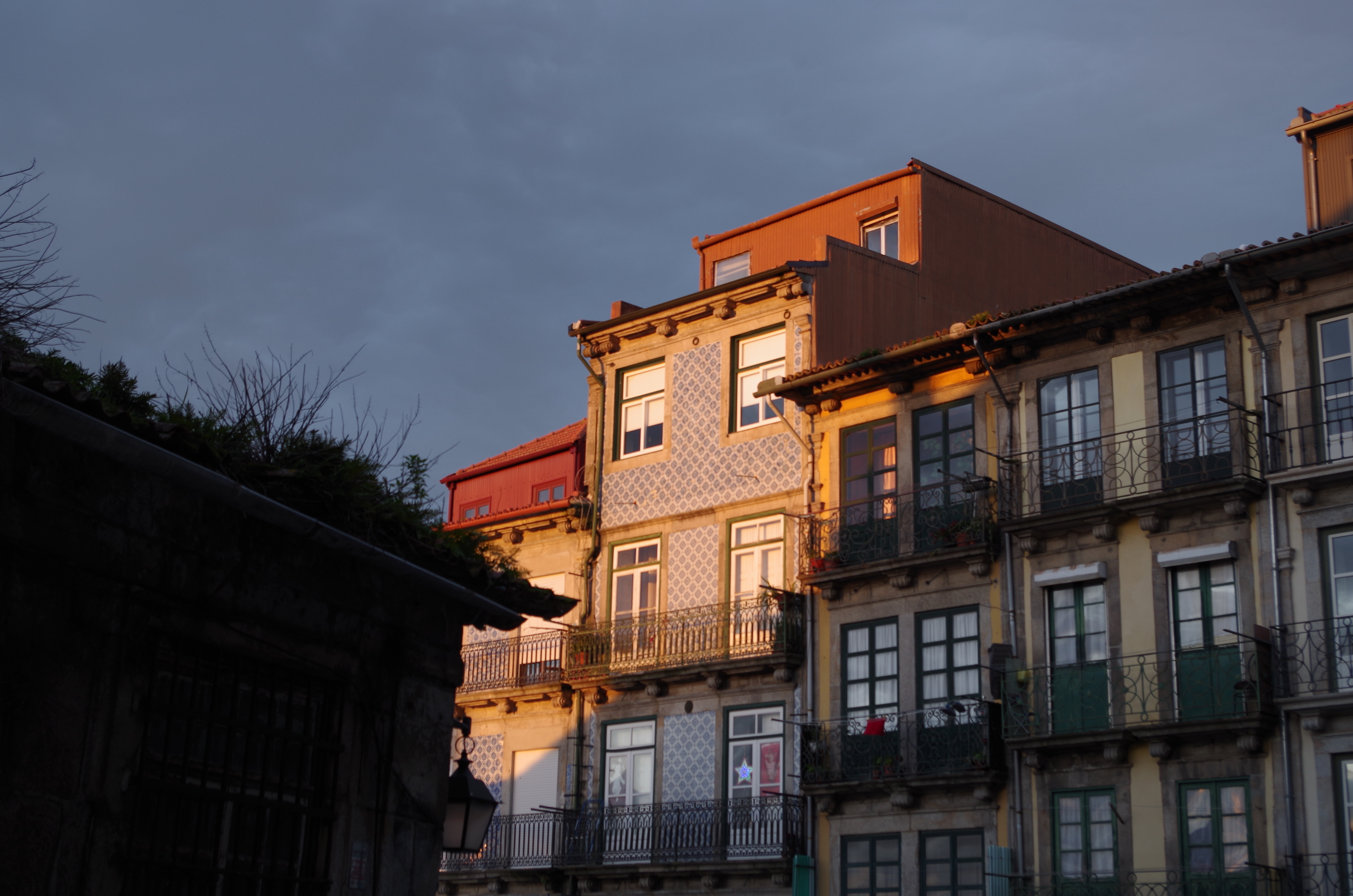 Häuser im Morgenrot